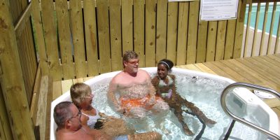 hot tub bath at hidden bluffs resort